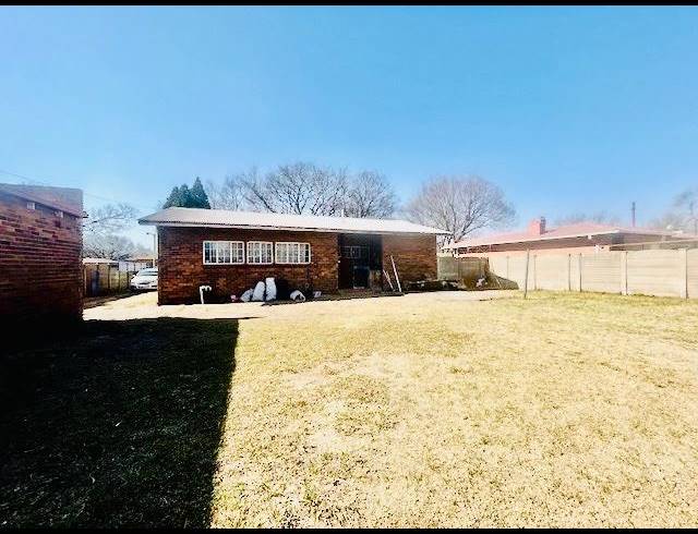 3 BEDROOM HOUSE FOR SALE IN VANDERBIJLPARK CW 5